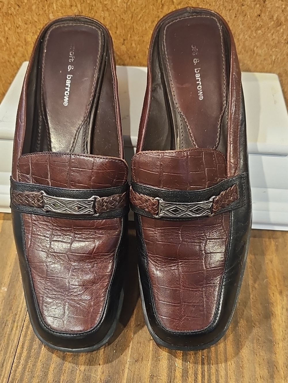 Croft & Barrow Vtg Two Tone Croc Embossed Leather Mules Y2K Silver Hardware #770